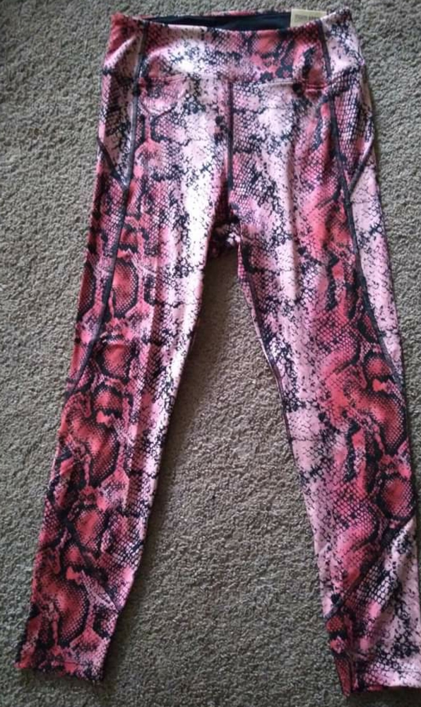 NWT PINK Sport Leggings